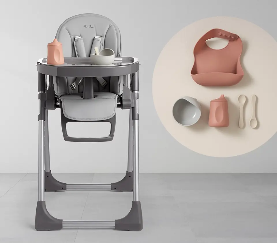 Buffet Highchair with Mealtime Set