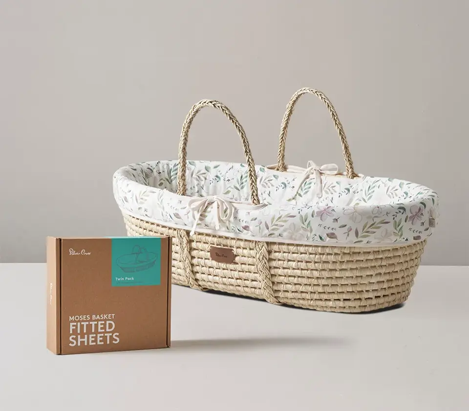 Moses Basket with Fitted Sheets