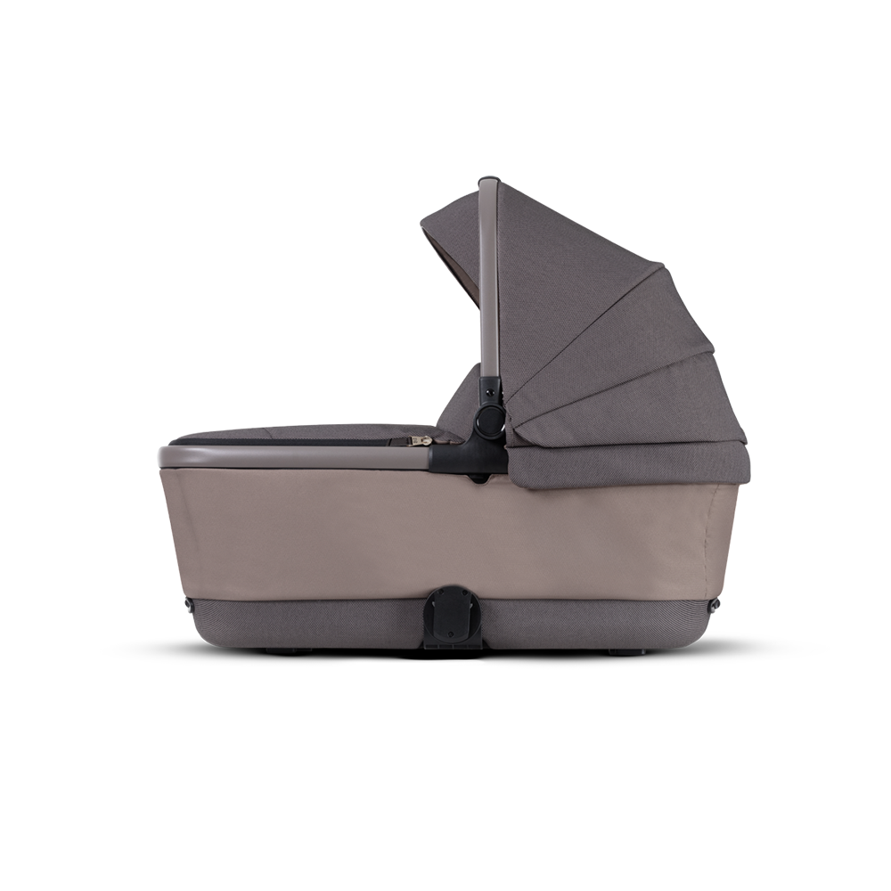 Silver cross pioneer carrycot best sale overnight sleeping